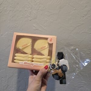 Makeup Sponges And Minnie Mouse Keychain